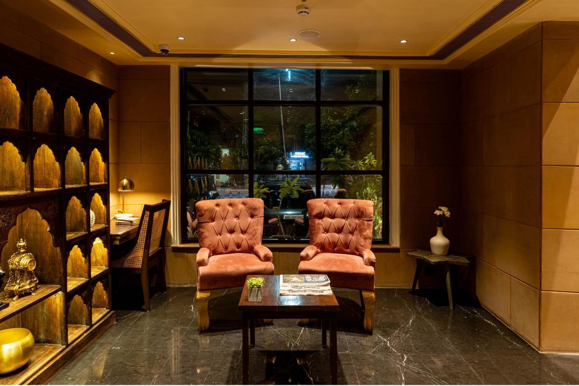 Historia Royal Hotell Udaipur Exteriör bild