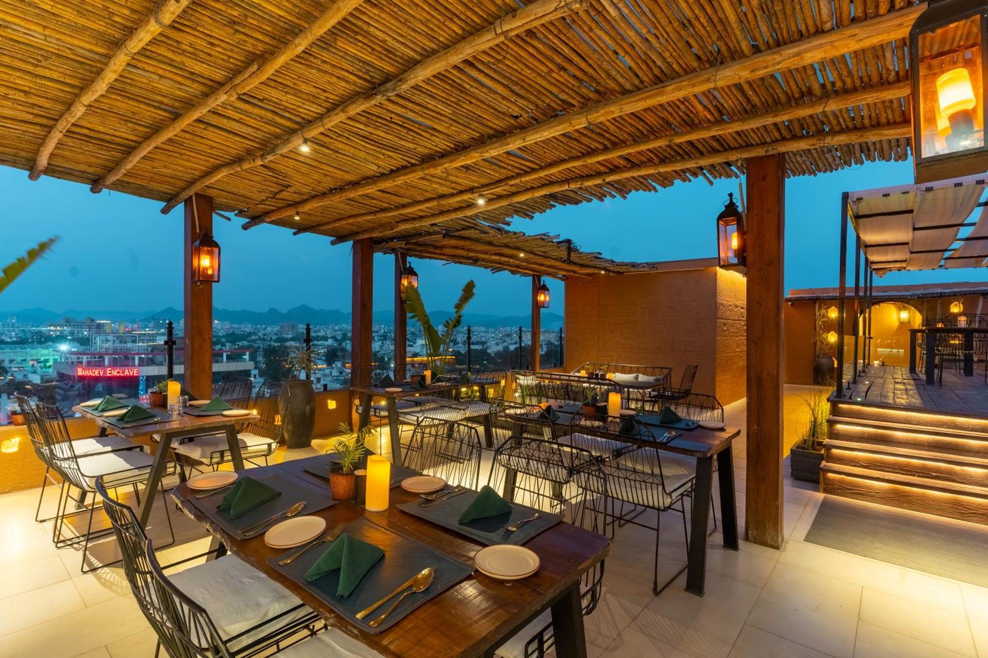 Historia Royal Hotell Udaipur Exteriör bild
