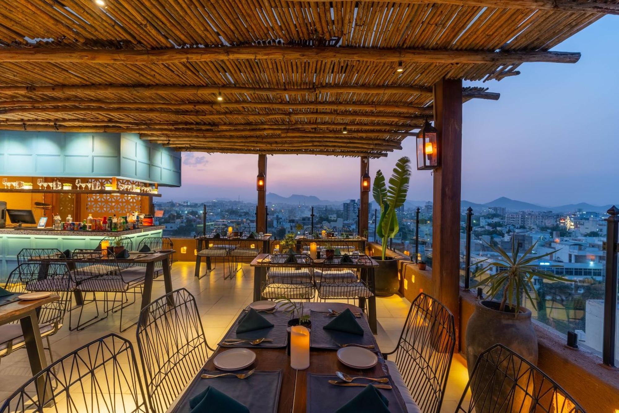 Historia Royal Hotell Udaipur Exteriör bild