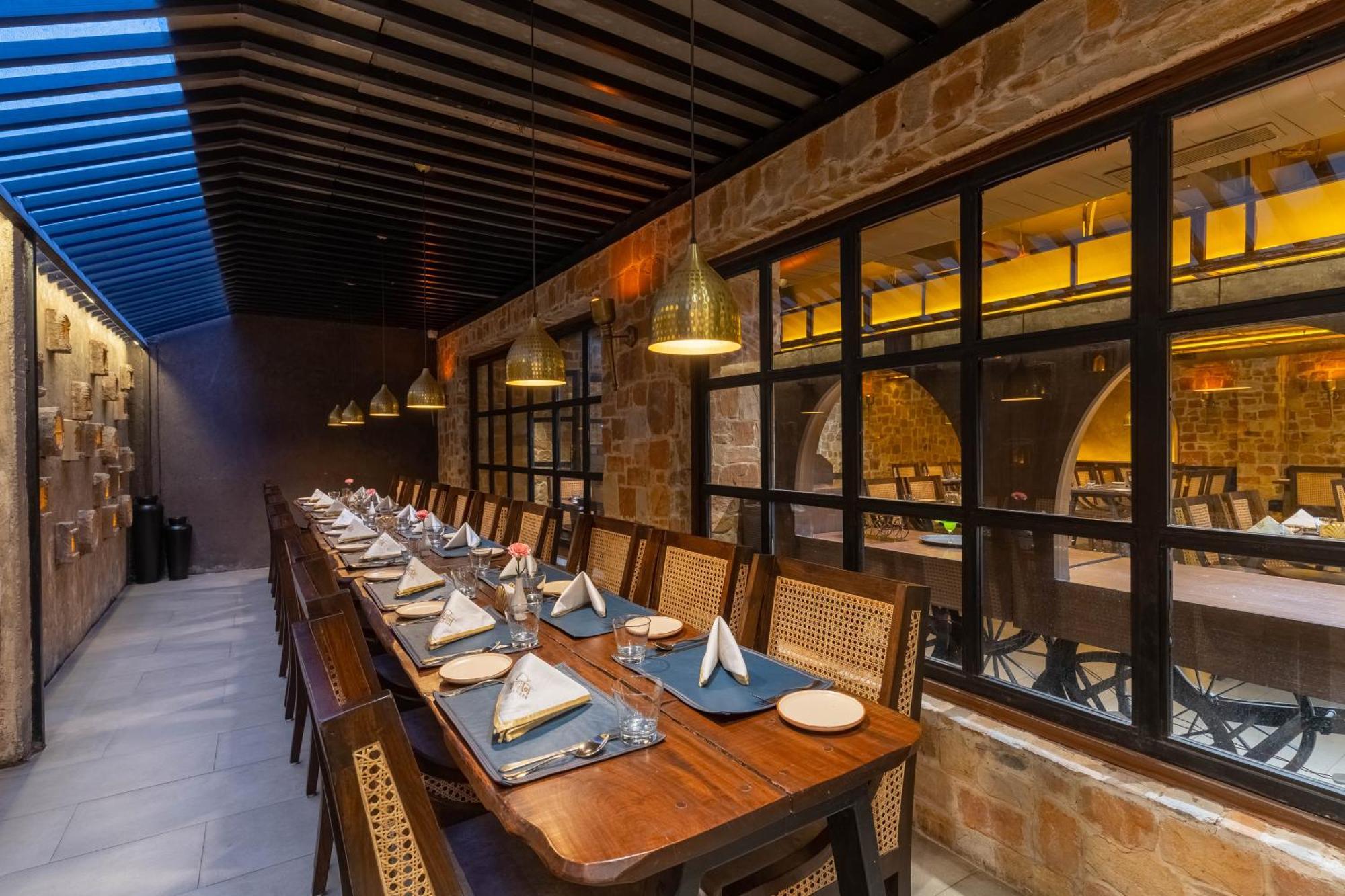 Historia Royal Hotell Udaipur Exteriör bild