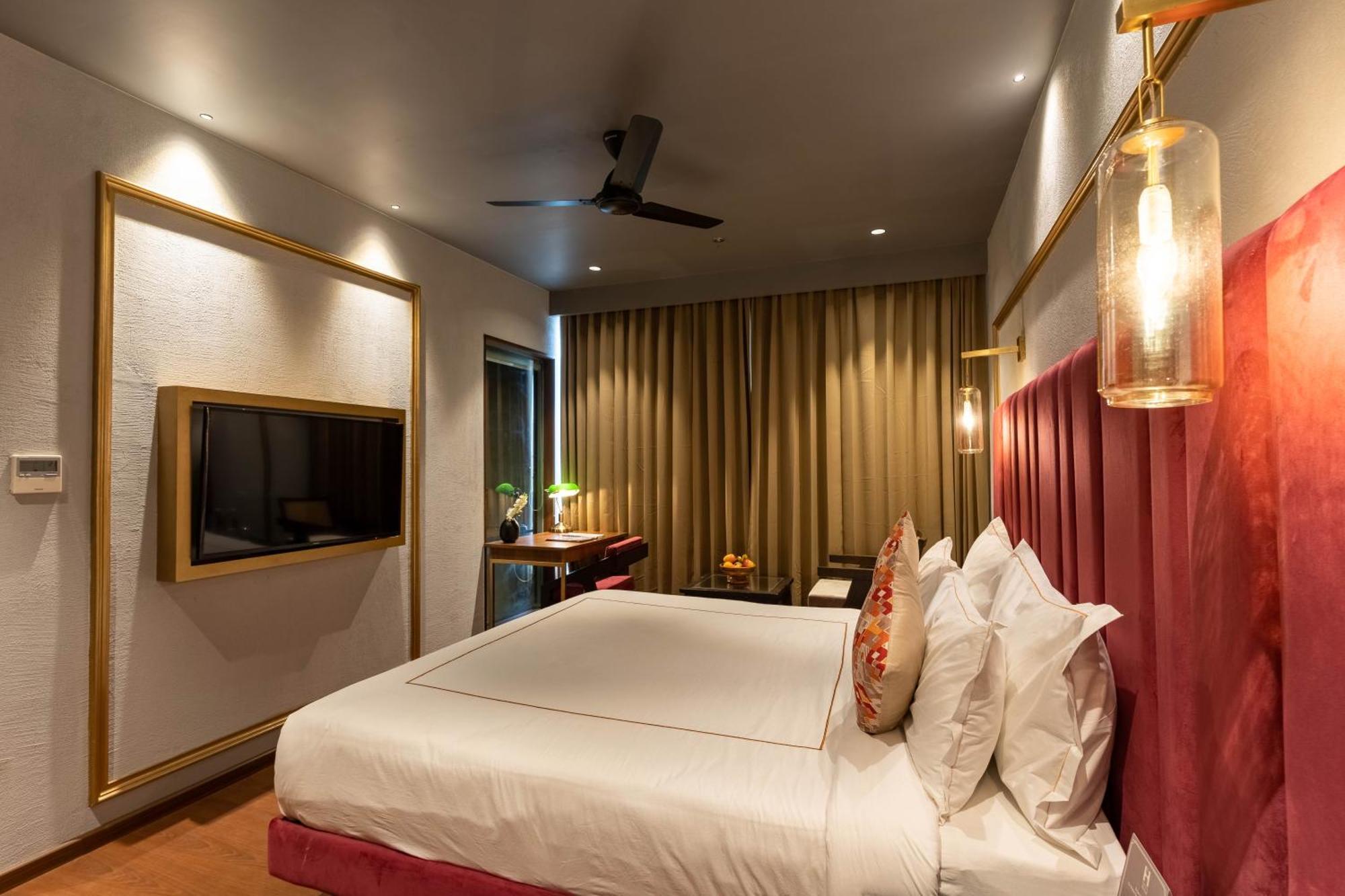 Historia Royal Hotell Udaipur Exteriör bild